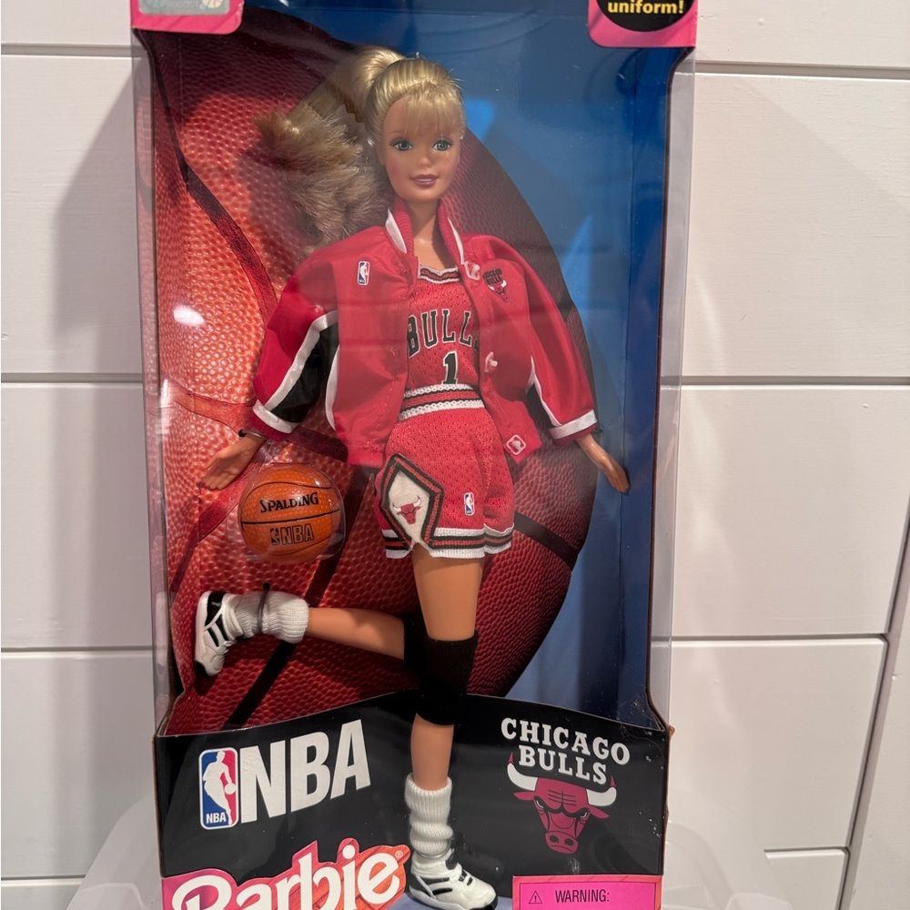 Vintage NIB Barbie Chicago Bulls basketball Barbie Doll
